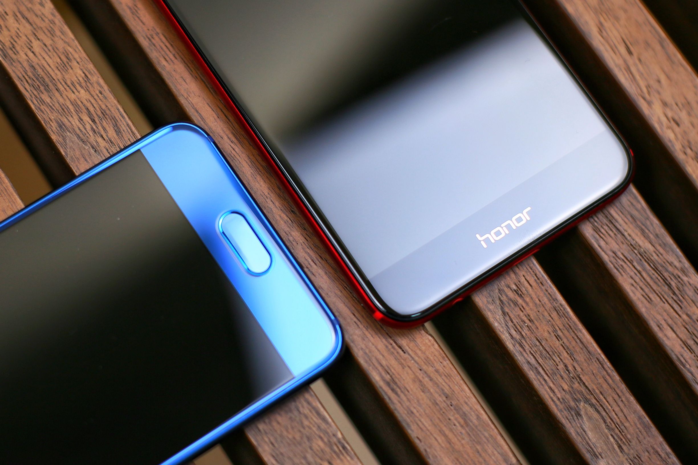 荣耀v9对比荣耀9哪个更好,荣耀9和v9有什么区别