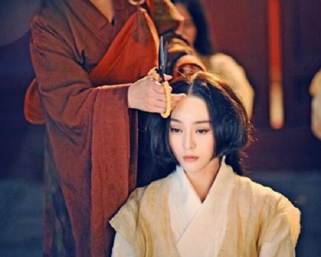 皇帝死后嫔妃怎么处理,皇帝去世的妃子怎么处理