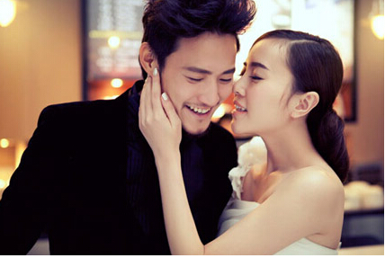 十二星座的女生该不该主动追男生,十二星座全部的性格特征和弱点