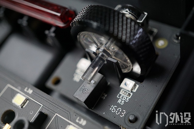 魔炼者1506机械键盘拆解,入门级客制化机械键盘横向评测