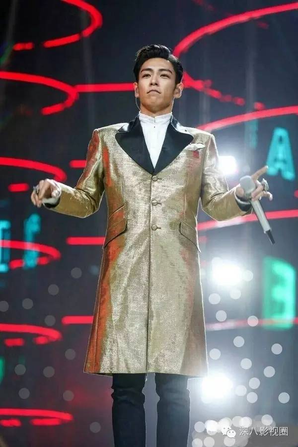 欧巴乱扔烟头,真的不只是砸到花花草草的小问题哟