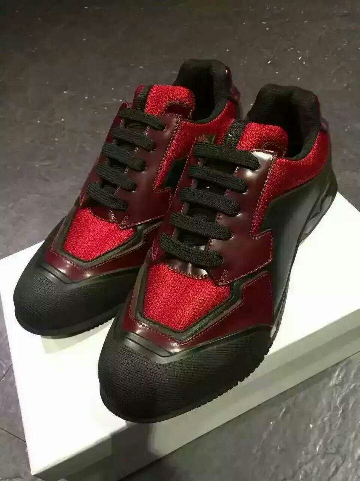 普拉达大金刚 酷毙了的鞋子 你不来看看？