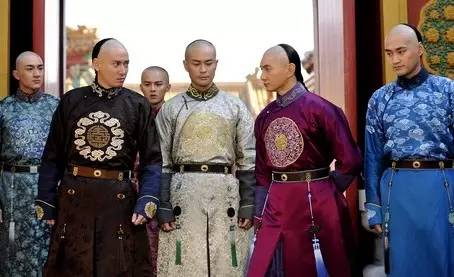 甄嬛传中的还珠老佛爷,还珠格格里的老佛爷是甄嬛吗视频