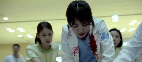 太阳的后裔播出后反响,吐槽医学生