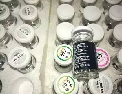 喜欢戴美瞳的人注意了！贵阳这家化妆品店有问题！快告诉身边的人