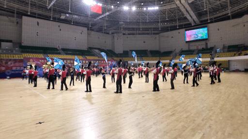 FightOn!全国21所学校在宝坻比赛行进艺术，天津海河中学、41中的学生“帅拉风”