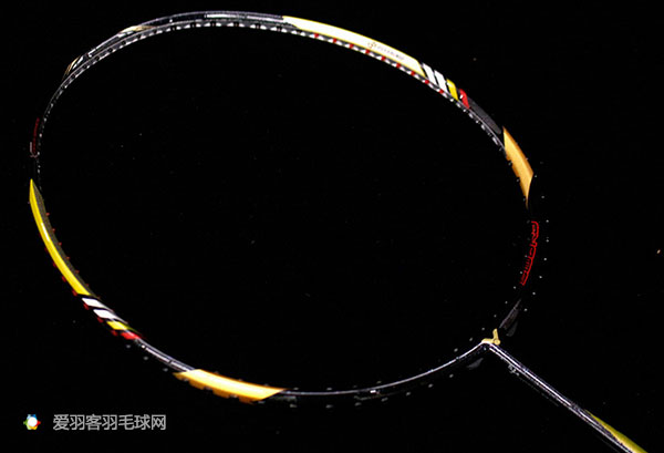 100块备用羽毛球拍,羽毛球一般都带什么备用拍