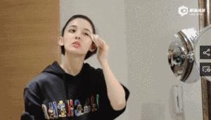 不会画妆容和会化妆的对比,新手有没有必要画腮红