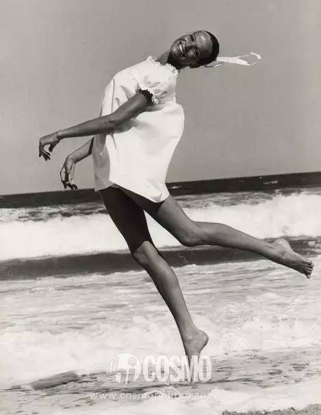 omg顶级沙滩超模,omg女明星有多美