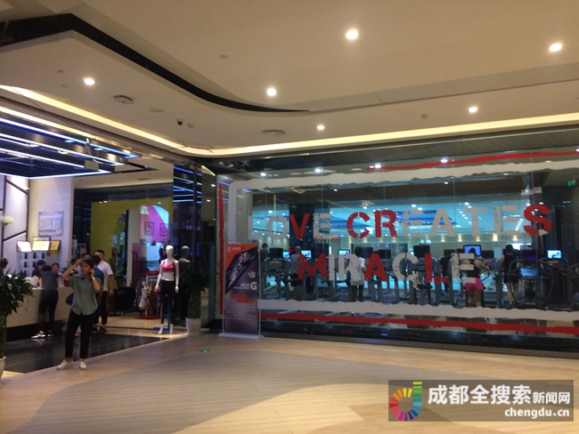 不会游泳的会员投诉奇迹健身：深水区要我归还浮力棒