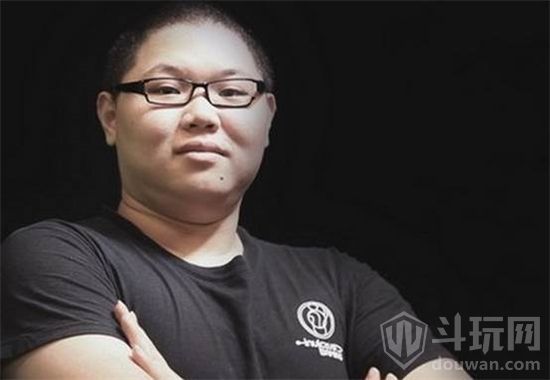 骚猪pdd打喷嚏视频,pdd自曝骚猪视频