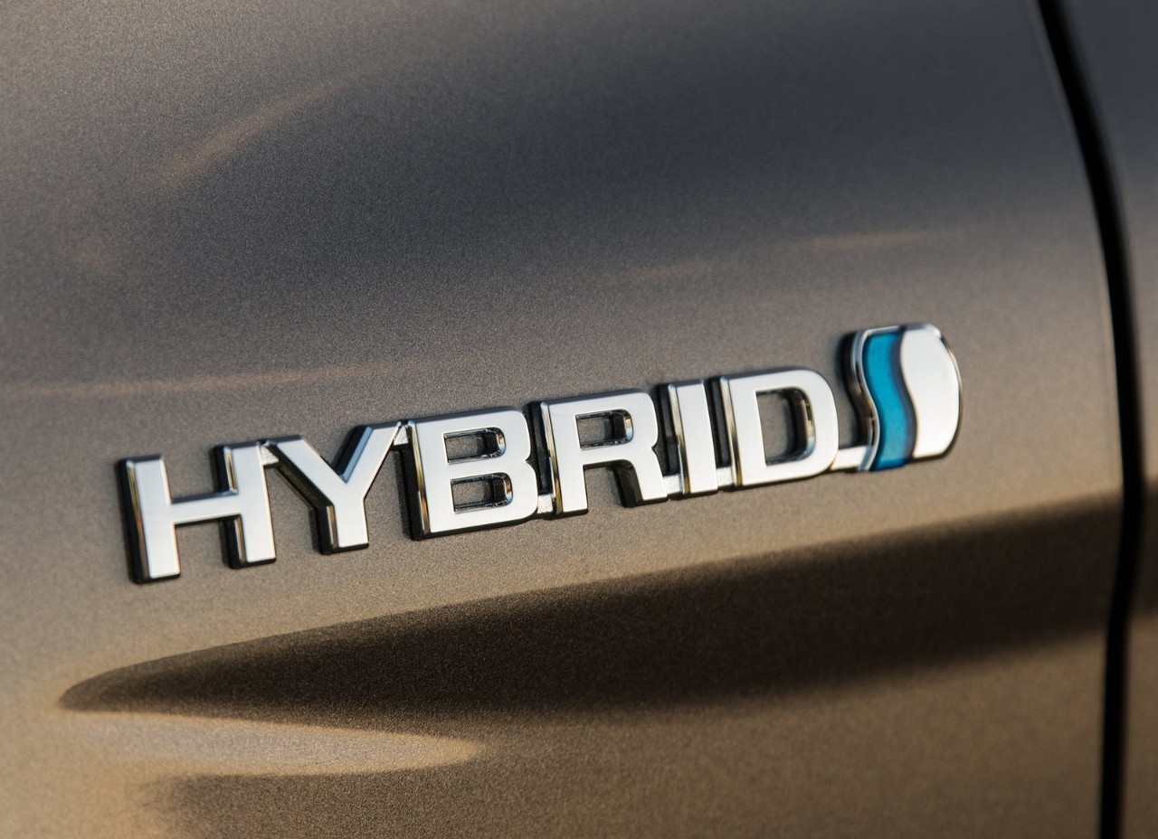 雅阁和凯美瑞到底哪个更值得入手,雅阁2022新款和凯美瑞哪个好