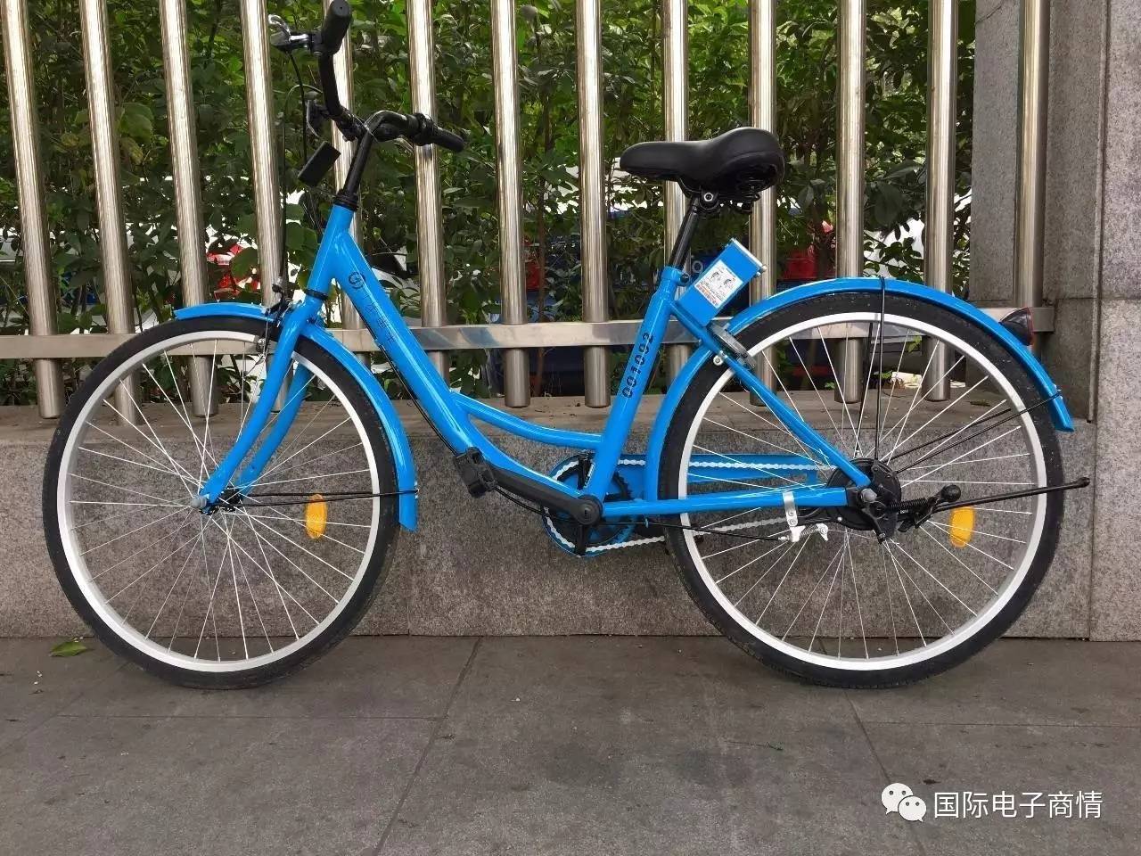 共享单车车锁开锁,新款共享单车锁怎么弄下来