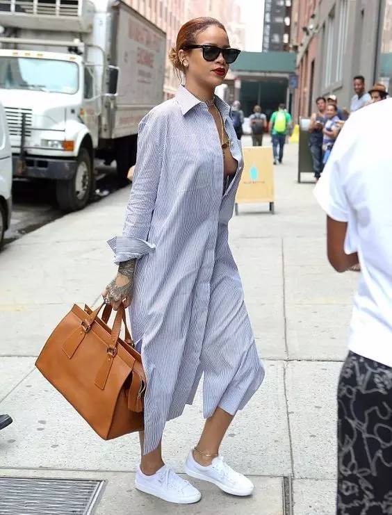 衬衣裙百搭又有高级感,衬衫裙这样穿可以很帅也可以很美