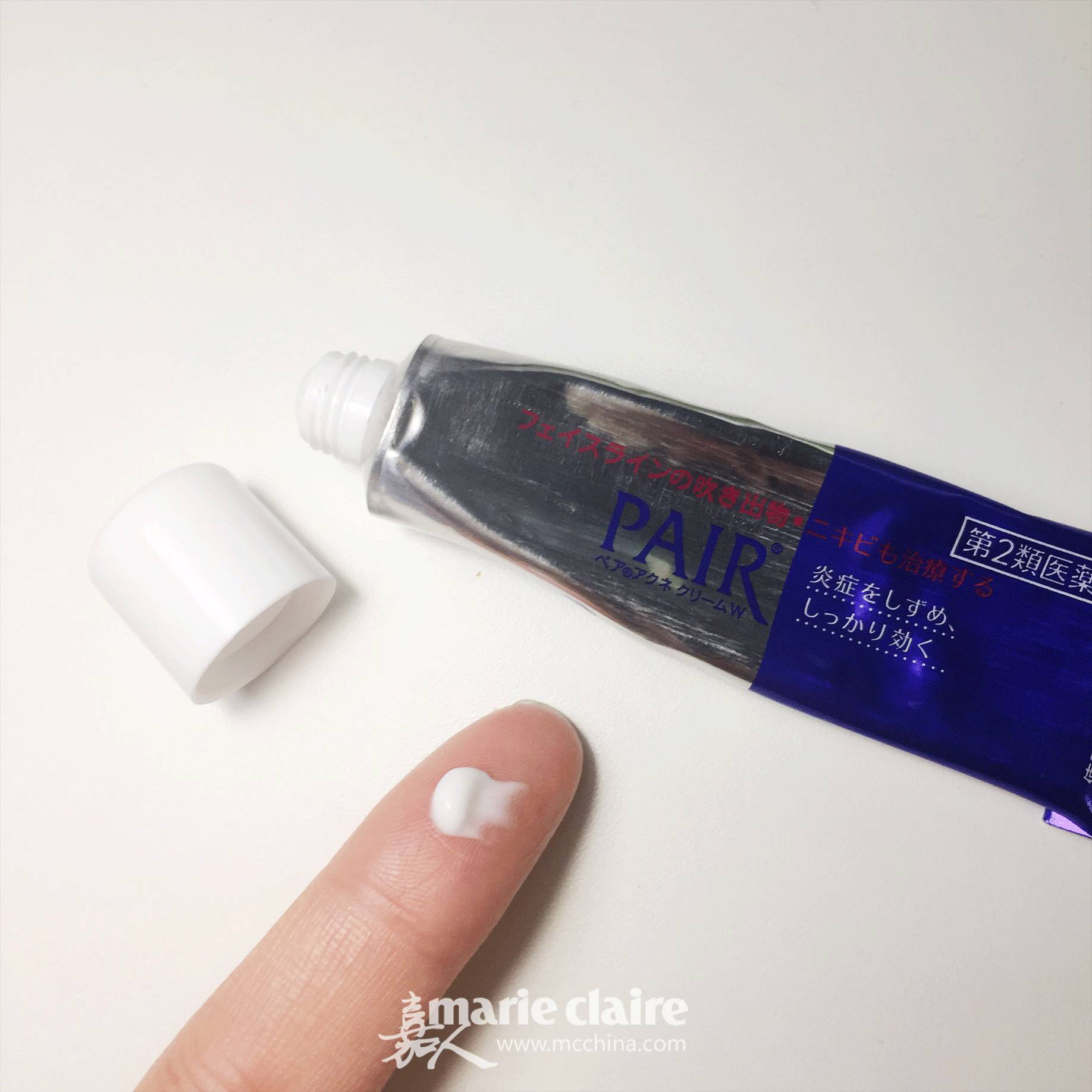 化妆台上的护肤品都是安全有效的,化妆台上必备的10件神器