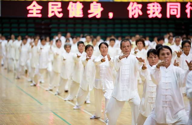 动起来运动健身视频,广西玉林全民健身活动