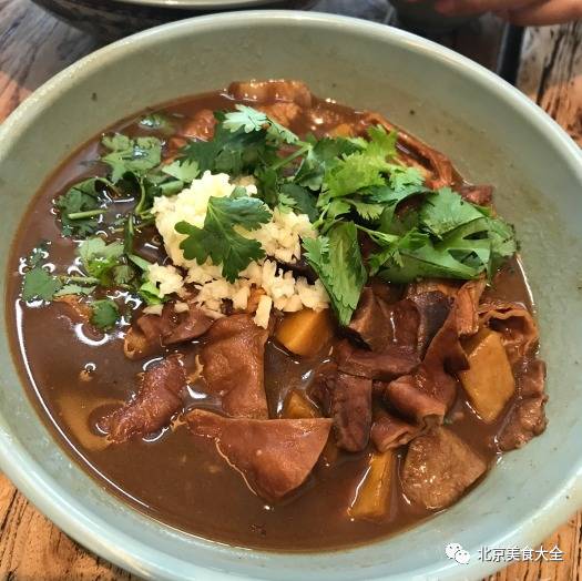 这才是北京人最正宗的炸酱面馆,北京天桥老北京炸酱面馆