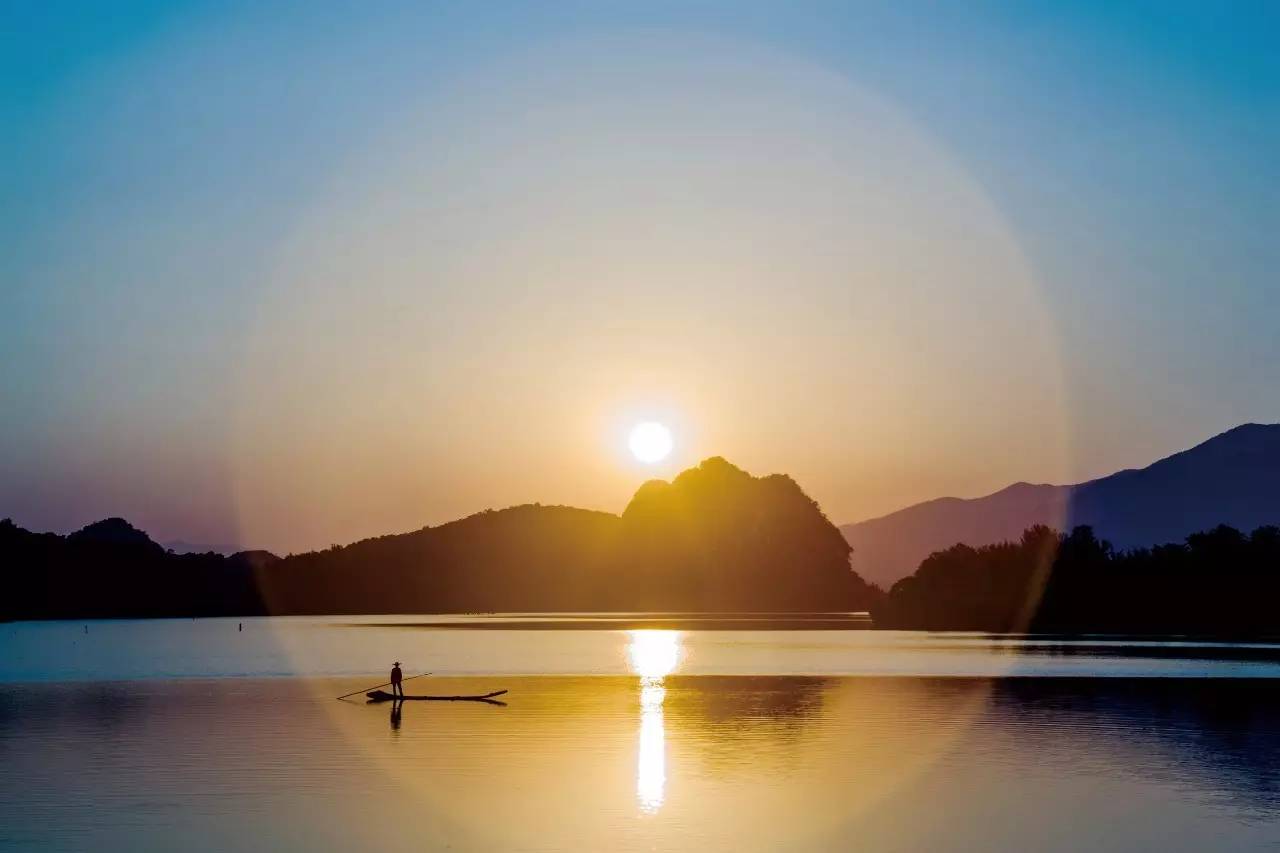 肇庆旅游高铁攻略路线推荐,肇庆旅游高铁攻略路线