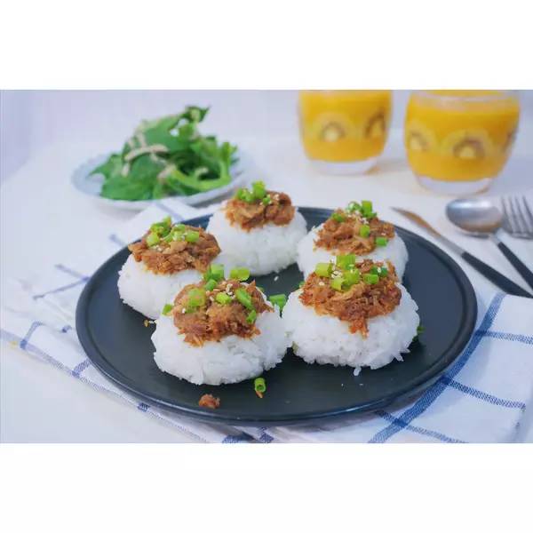 剩米饭怎么做好吃简单又有营养,剩米饭除了蛋炒饭还怎么做好吃