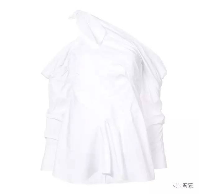 你的一字肩会让你增重10KG?还不是因为没有学习蔡依林的“露一半”穿法!