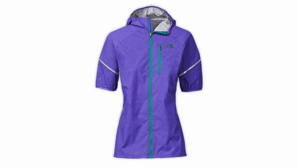 夜跑必备六大装备女,适合女生跑马的套装