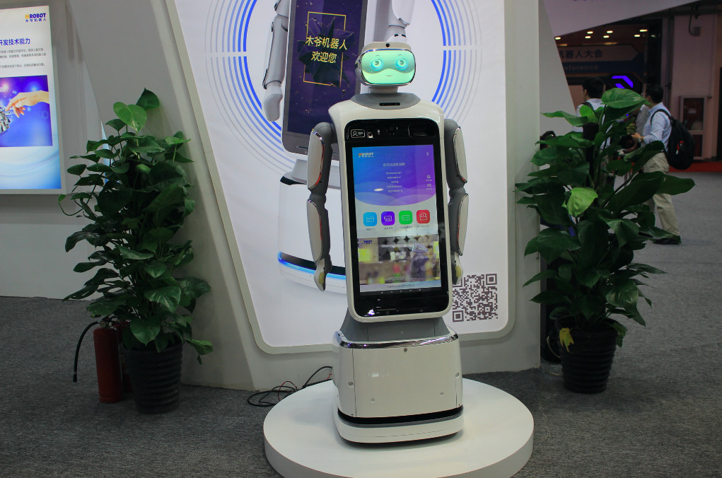 盘点那些让人类逼疯的机器人,所有黑科技机器人