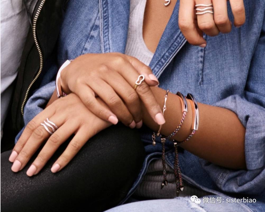 看到了大家挥舞的想要花钱的双手