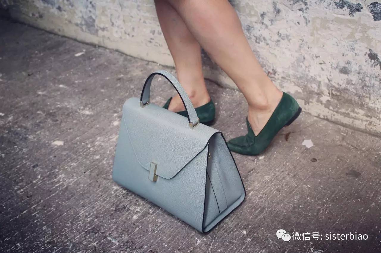 看到了大家挥舞的想要花钱的双手