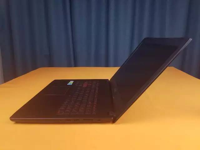 轻薄本游戏本哪个性价比高,聊一款超高性价比的轻薄本