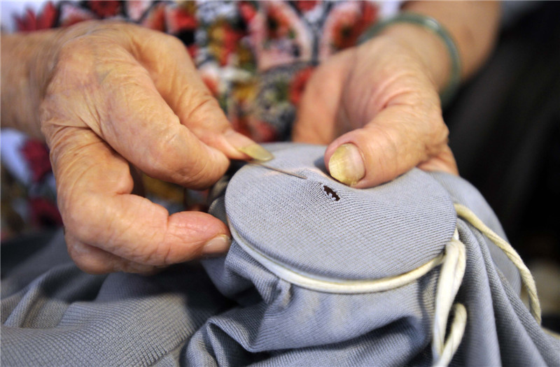 广州最后的织补店，一针一线织补岁月