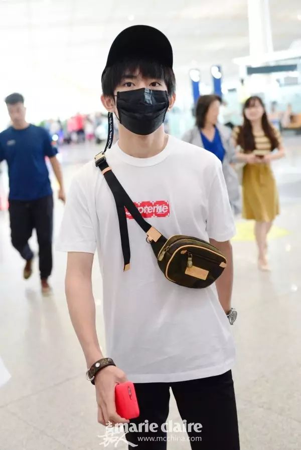 跟着表姐去看秀：时尚联名让人争相收入囊中的真相是？