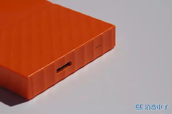 西部数据mypassportssd500g测评,西部数据mypassport移动硬盘拆解