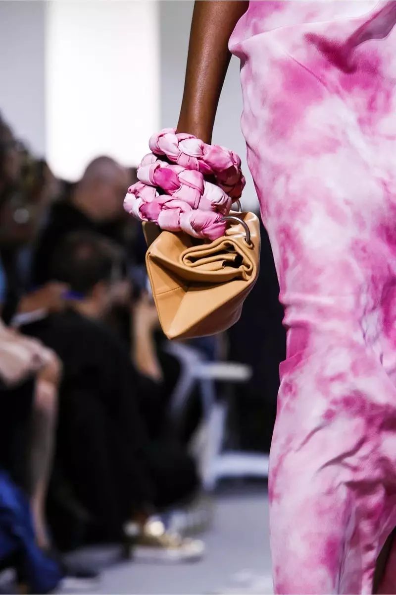 杨幂带货女王,杨幂谁才是新一届带货女王