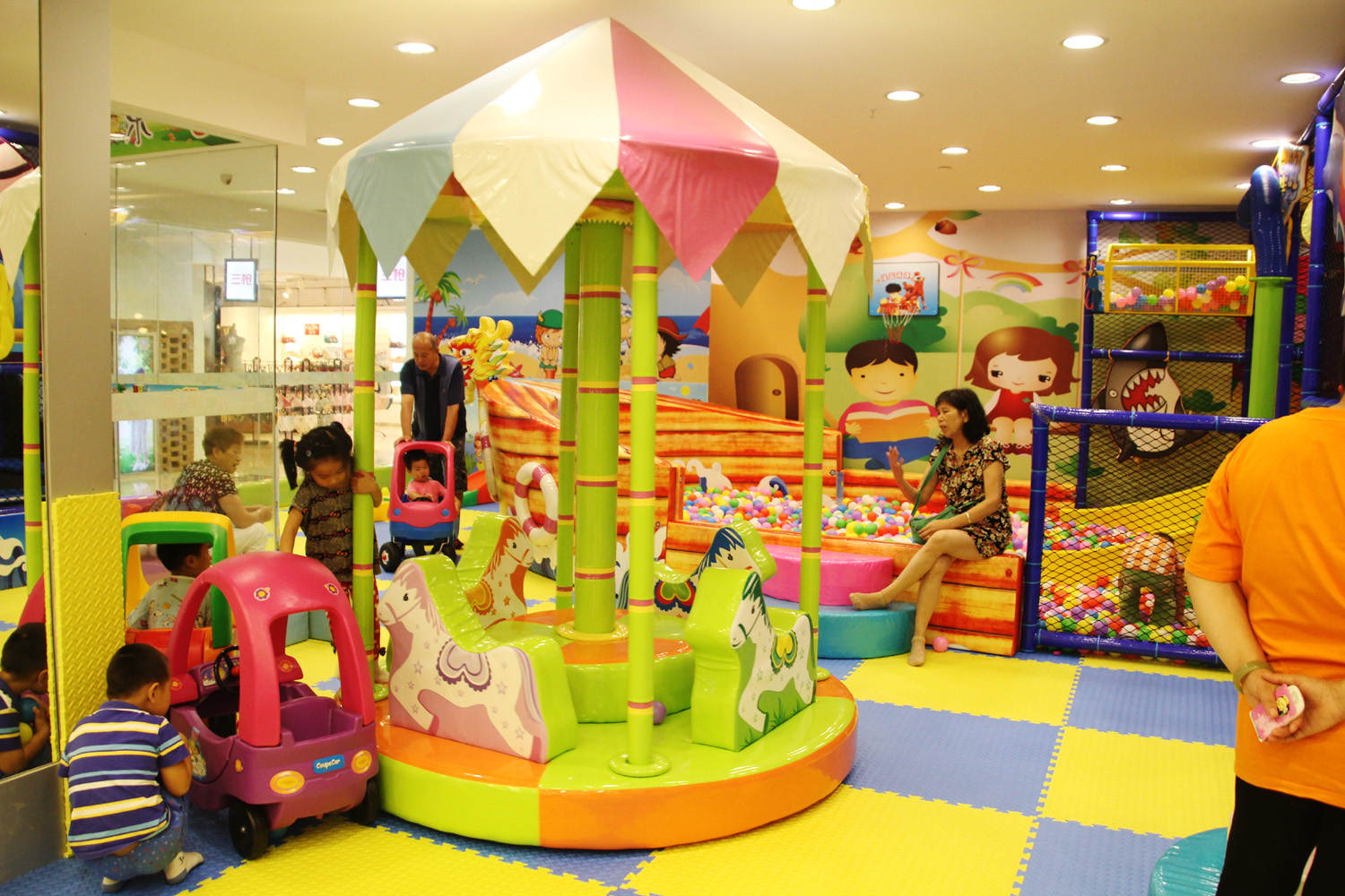 儿童乐园加盟盈利情况怎么样,如何经营一家室内儿童乐园加盟店