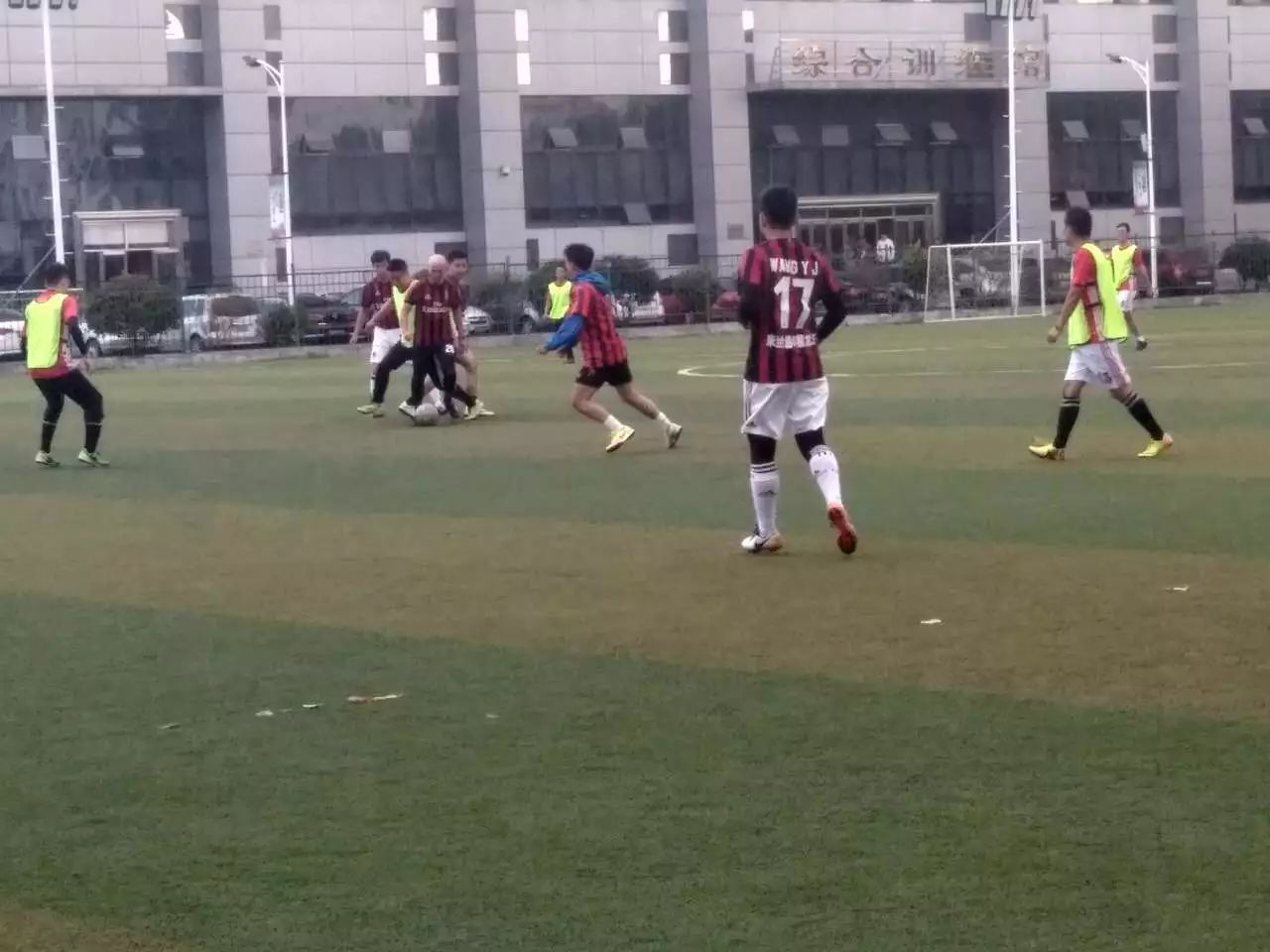 球队2:1逆转取胜,球队1-3逆转创历史