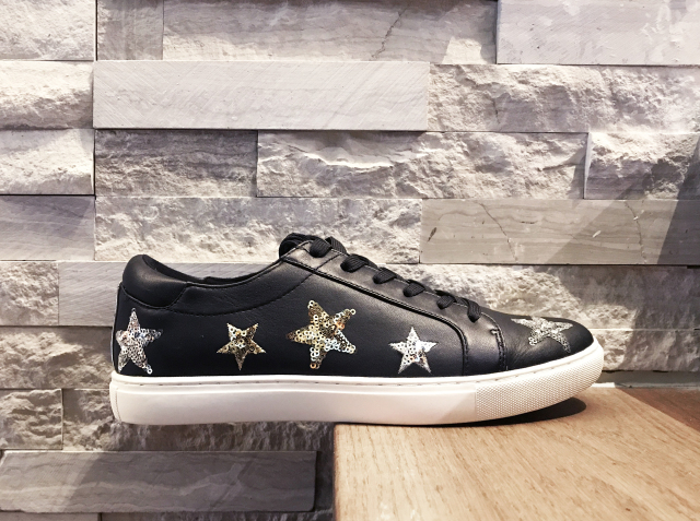 诚意满满｜OliviaPalermo、MirandaKerr都在穿的小白鞋终于入驻中国啦，这次居然还带来了新朋友！