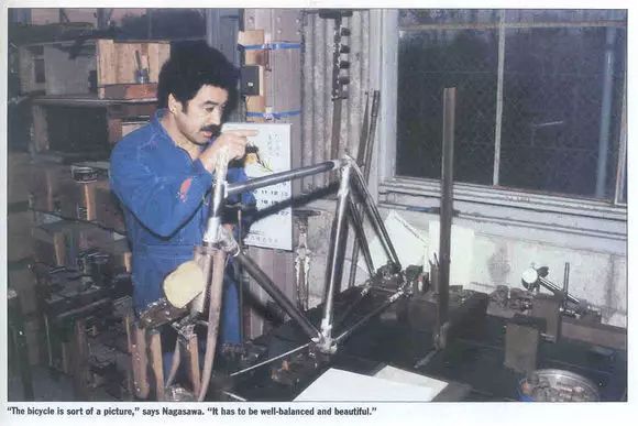 两轮摩托车比四轮的酷,两轮比四轮更浪漫