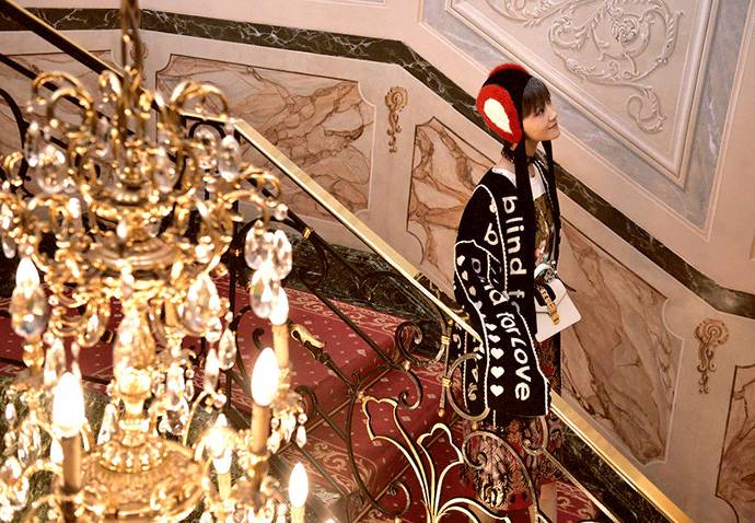 李宇春：Gucci 秀场可不只我一个「中国娃娃」｜时装周