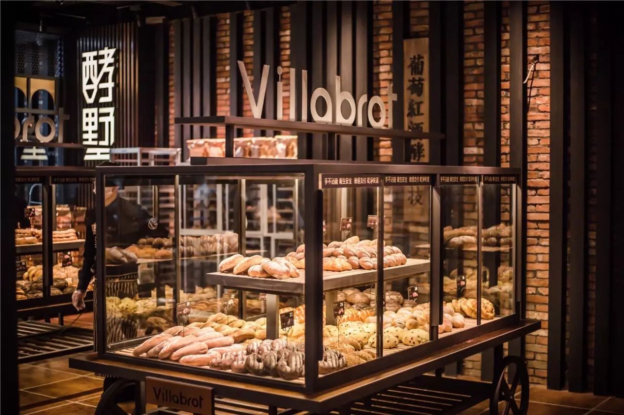 分分钟扫空，南京必吃网红酵母面包店终于盼来啦~足足70+种，雷神巧克力盐之花……杭州人又有口福了