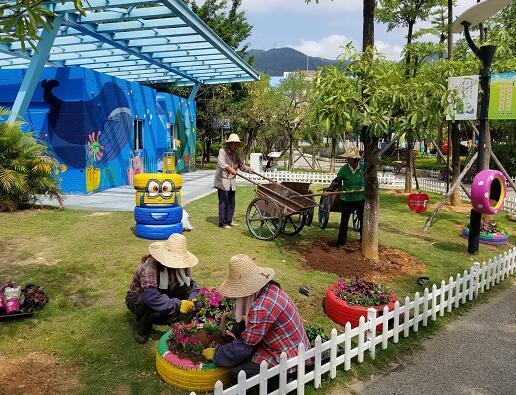 「惊喜」小黄人，机器猫，新升级的福州儿童公园简直萌翻了！快来留下你的涂鸦记忆吧！