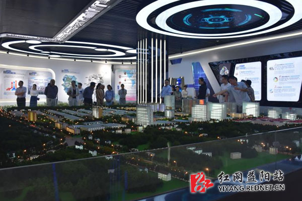 益阳政法委办公室主题党日活动,开展主题党日活动凝聚奋进力量