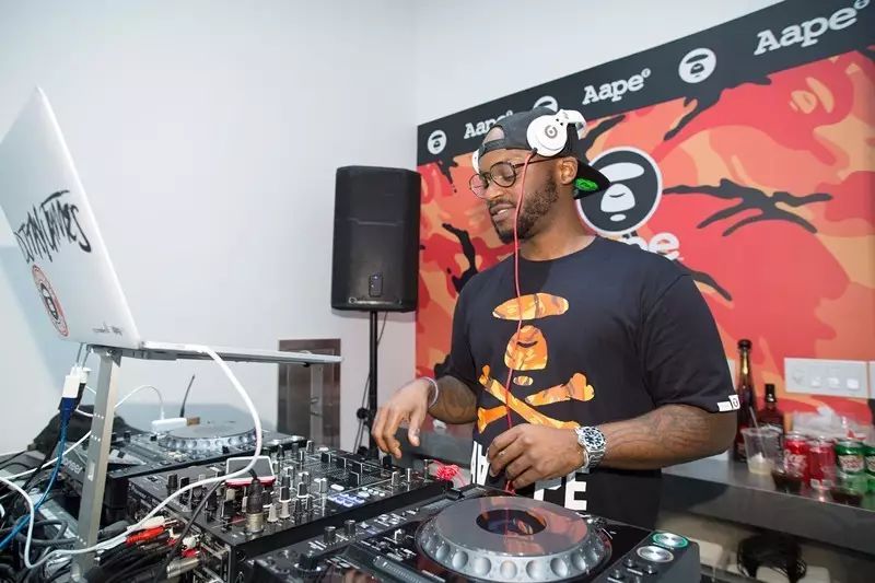 潮流圈的人气图腾！年轻猿颜强势登陆美国潮流圣地！