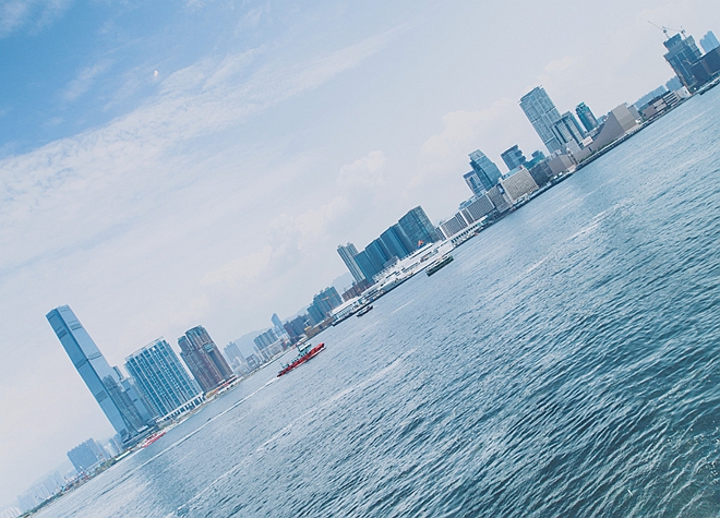 香港名人在维港的照片,香港传真