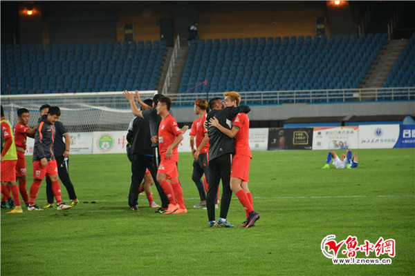 淄博足球淄博冲甲,淄博星期天足球俱乐部改名字