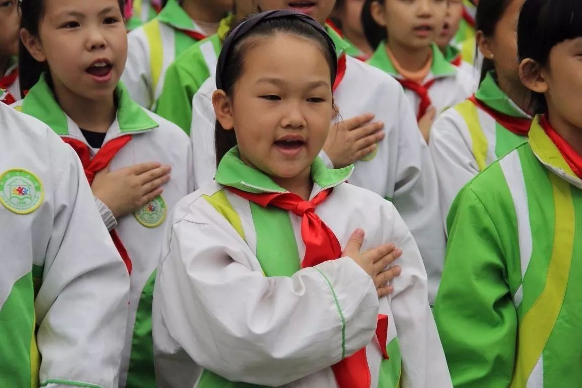 少先队喜迎十九大主题活动,喜迎少先队建队74周年