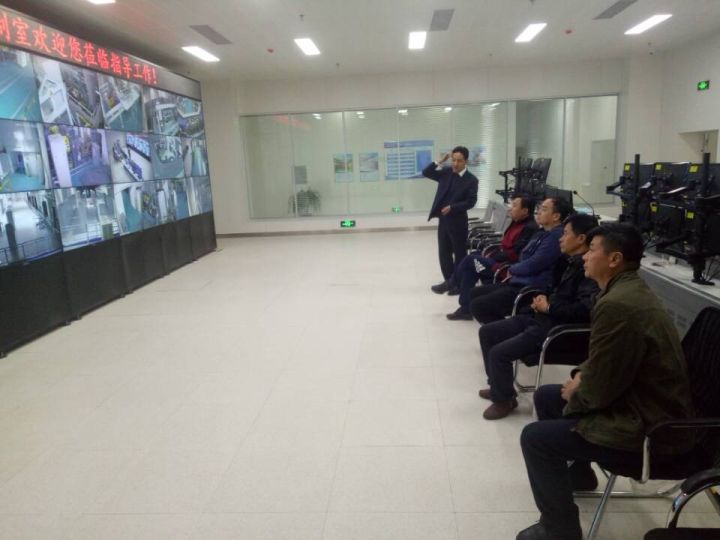 辽宁省瓦房店市中心医院一行来我院参观、学习、座谈、交流