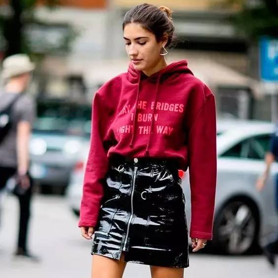 秋季穿衣搭配技巧,秋季穿衣搭配方法大全