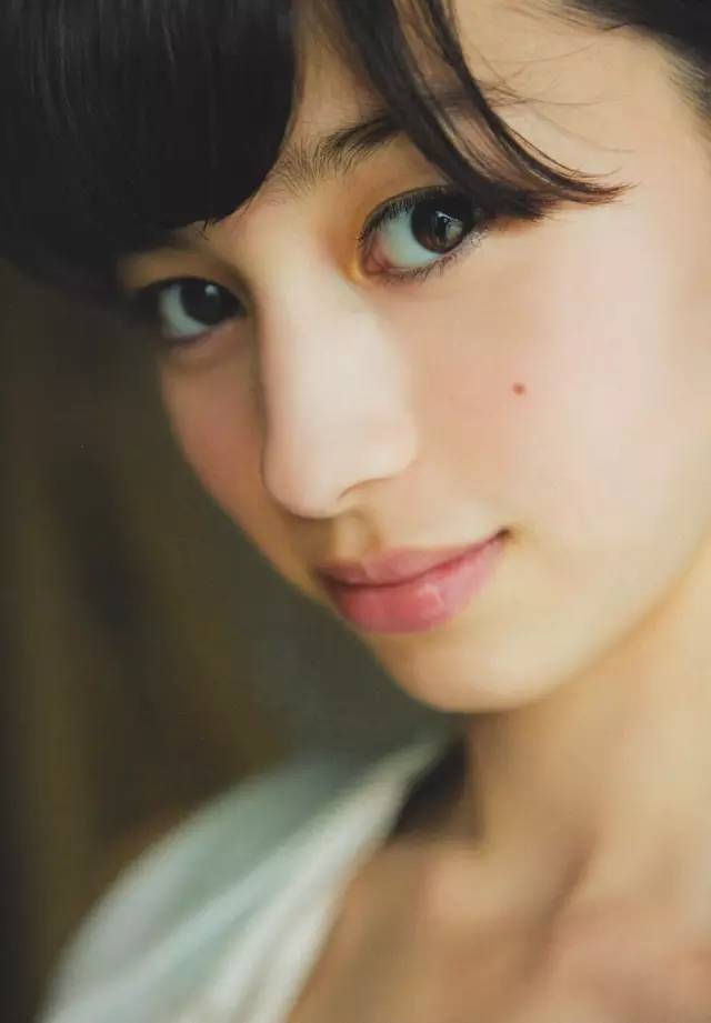 透明感女孩的特点,女生说透明感什么意思