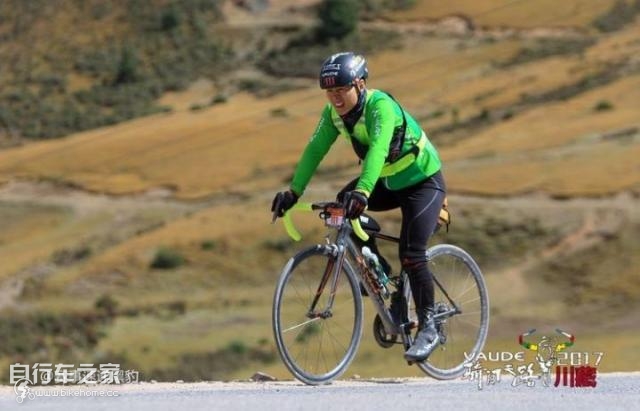 英雄莫问出处下一句,英雄莫问出处莫欺少年穷