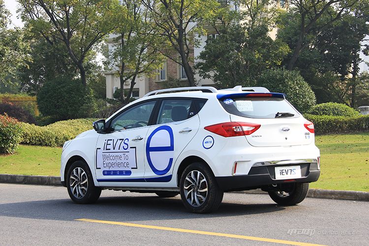 试驾江淮iev,试驾江淮v7